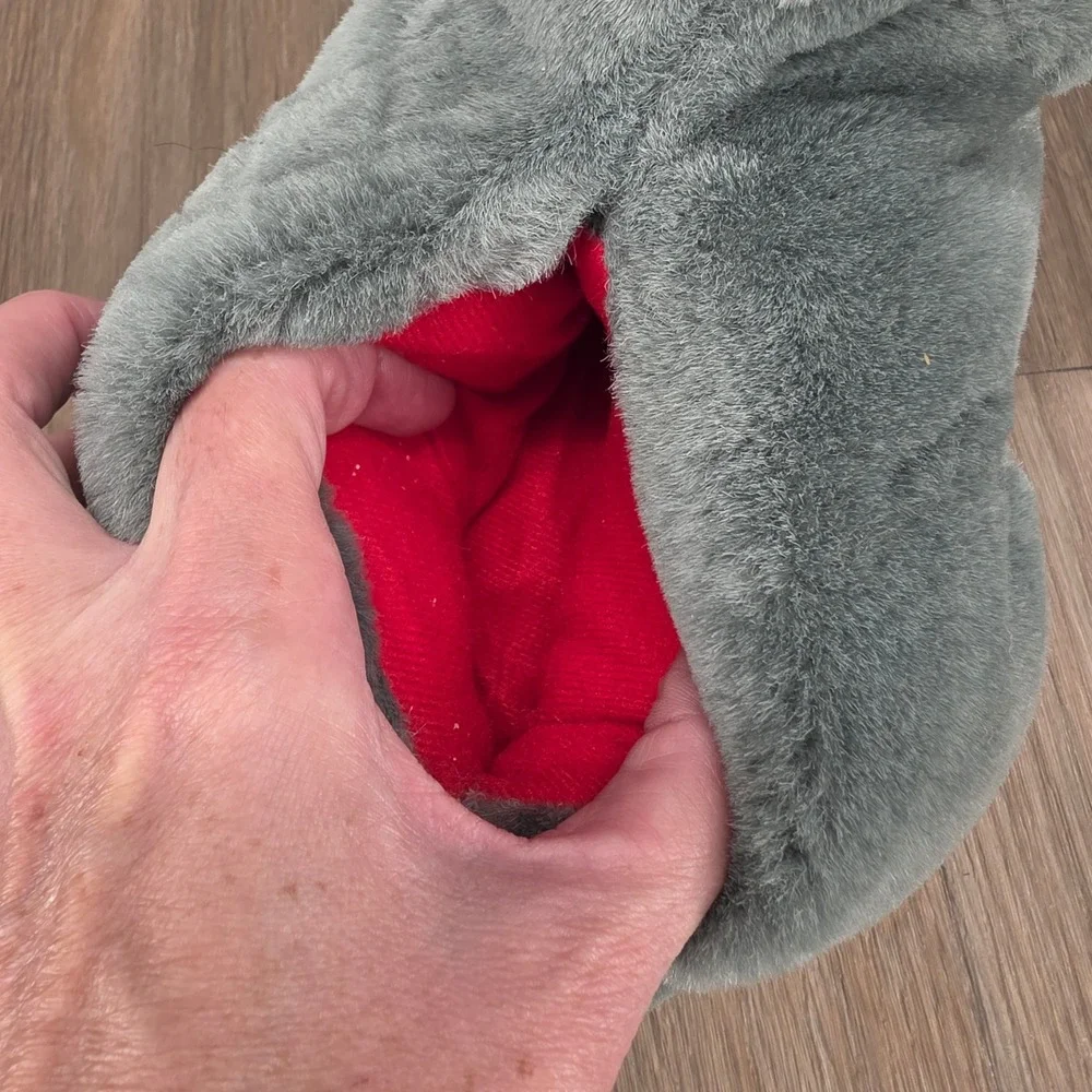 N/A plush dinosaur